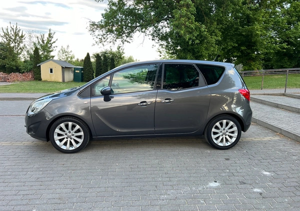 Opel Meriva cena 24700 przebieg: 188000, rok produkcji 2011 z Ostrołęka małe 277